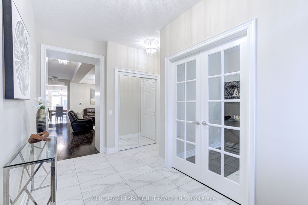 Photo of 563 Dougall Avenue E, Caledon, ON L7C 3Z4 (MLS # W13075764)
