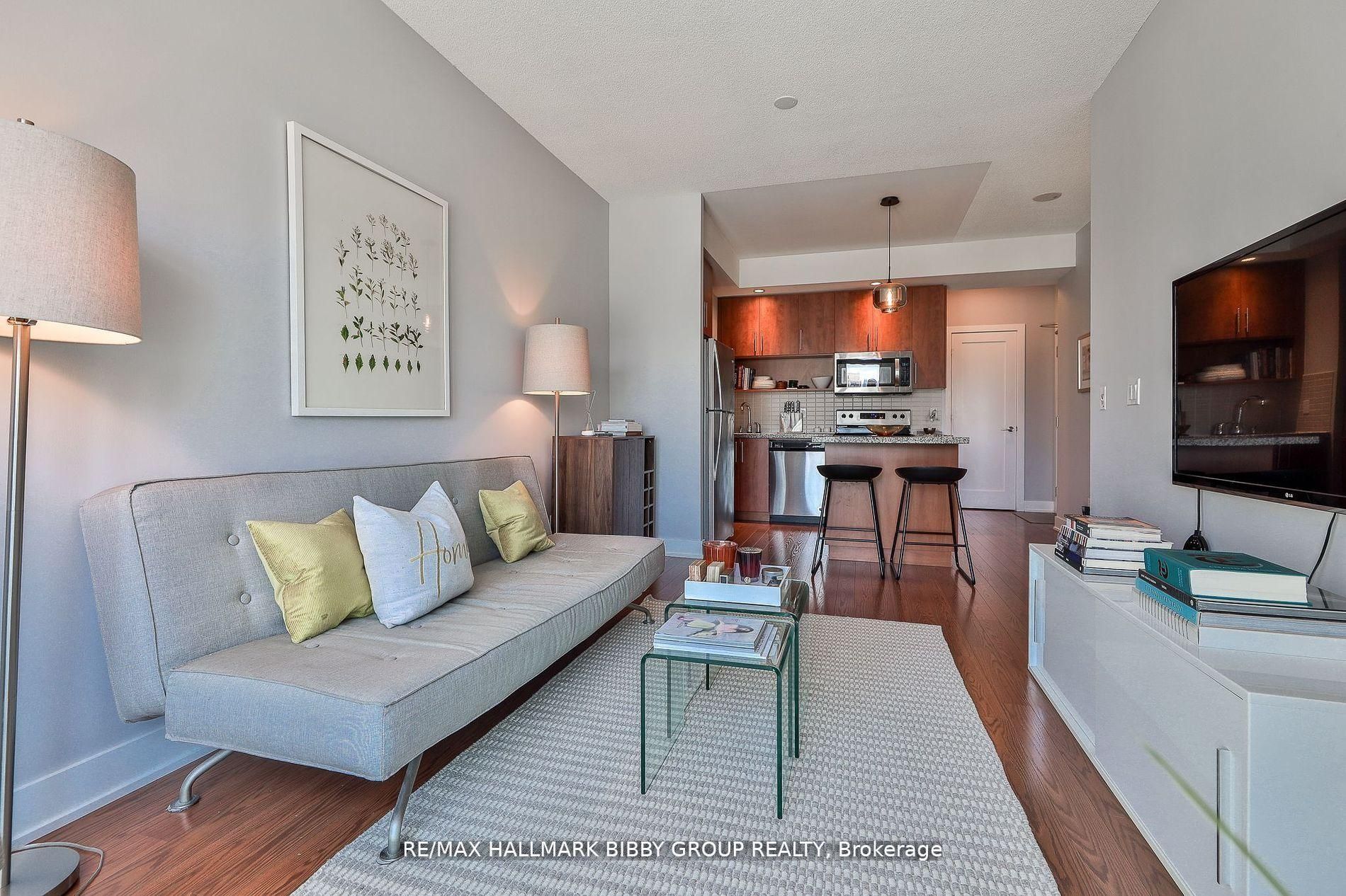 120 Homewood Avenue 1102