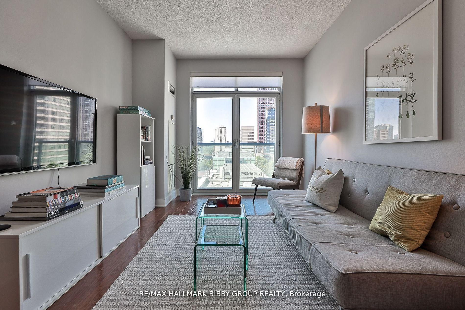 120 Homewood Avenue 1102