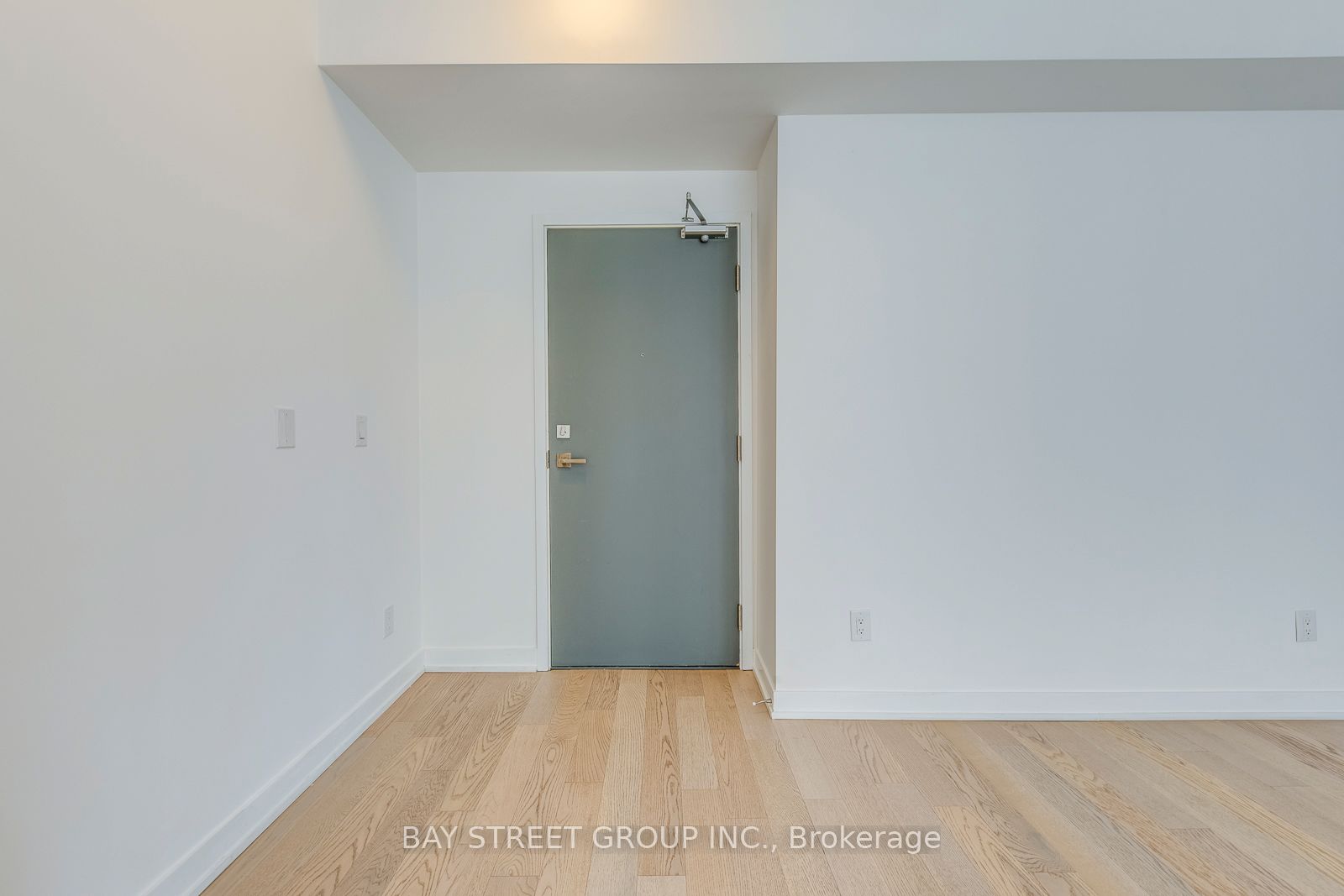 17 Dundonald Street 1601