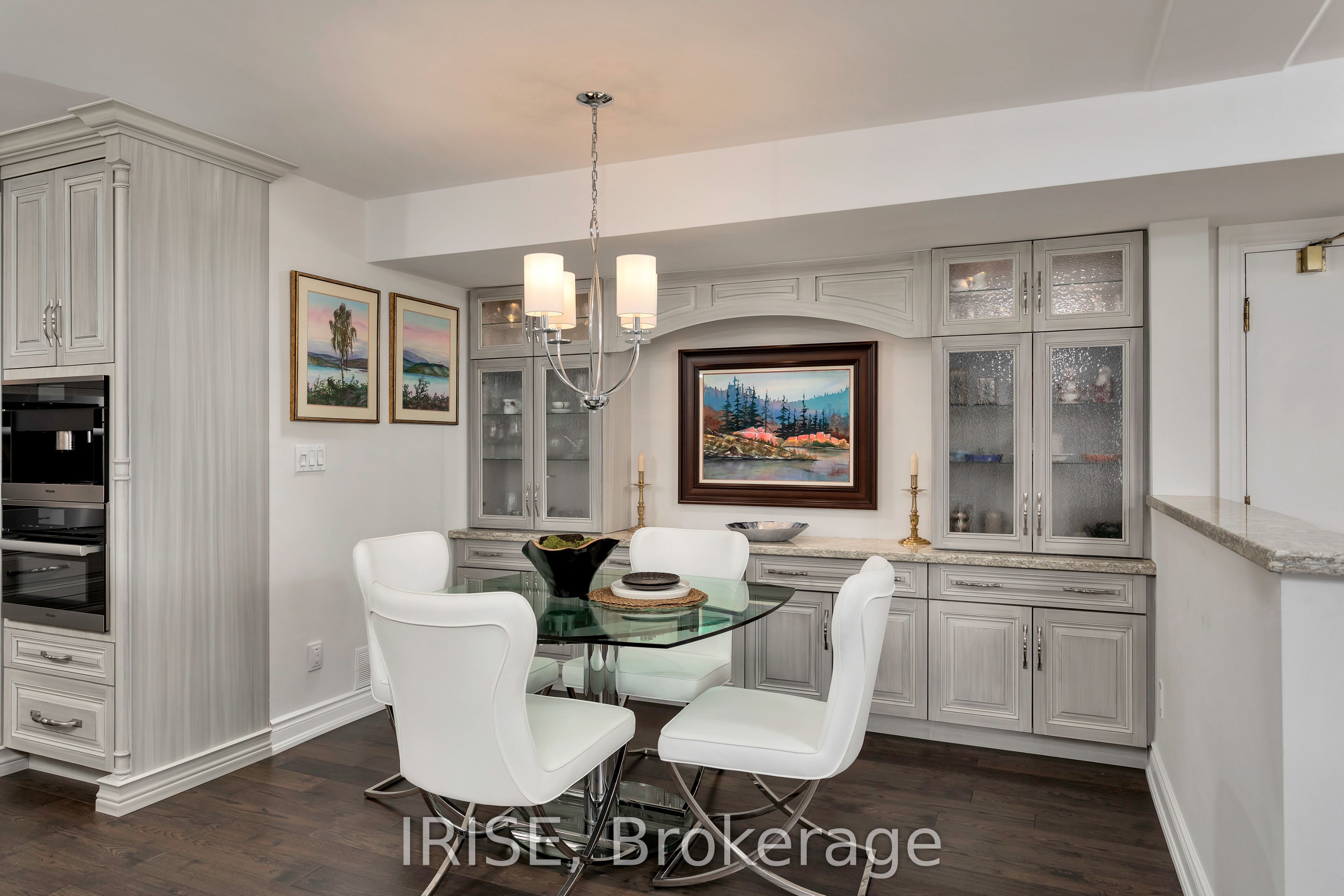 100 Bronte Road 304