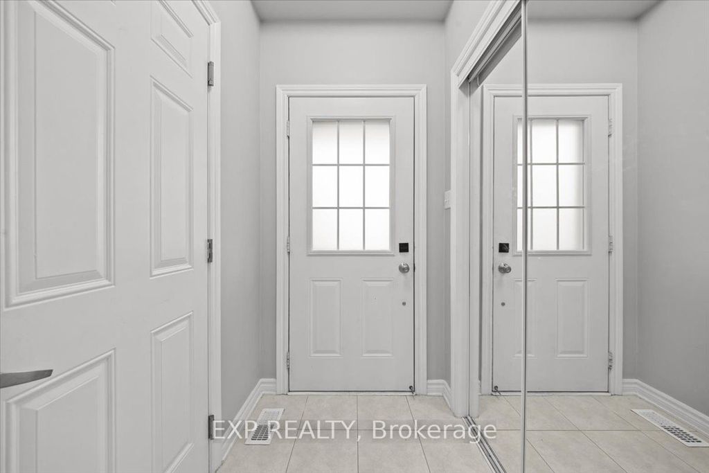 Photo of 104 Harmattan Avenue, Stittsville - Munster - Richmond, ON K2S 0E3 (MLS # X13005214)