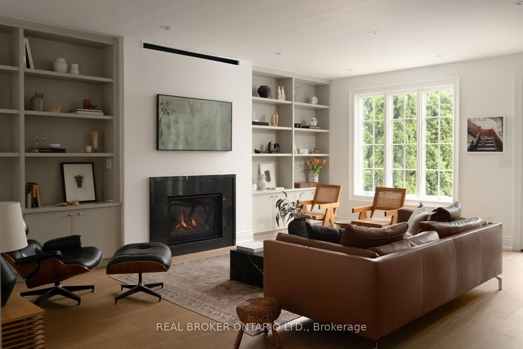 Photo of 16 Glenshaw Crescent, Toronto, ON M4B 2C9 (MLS # E13023744)