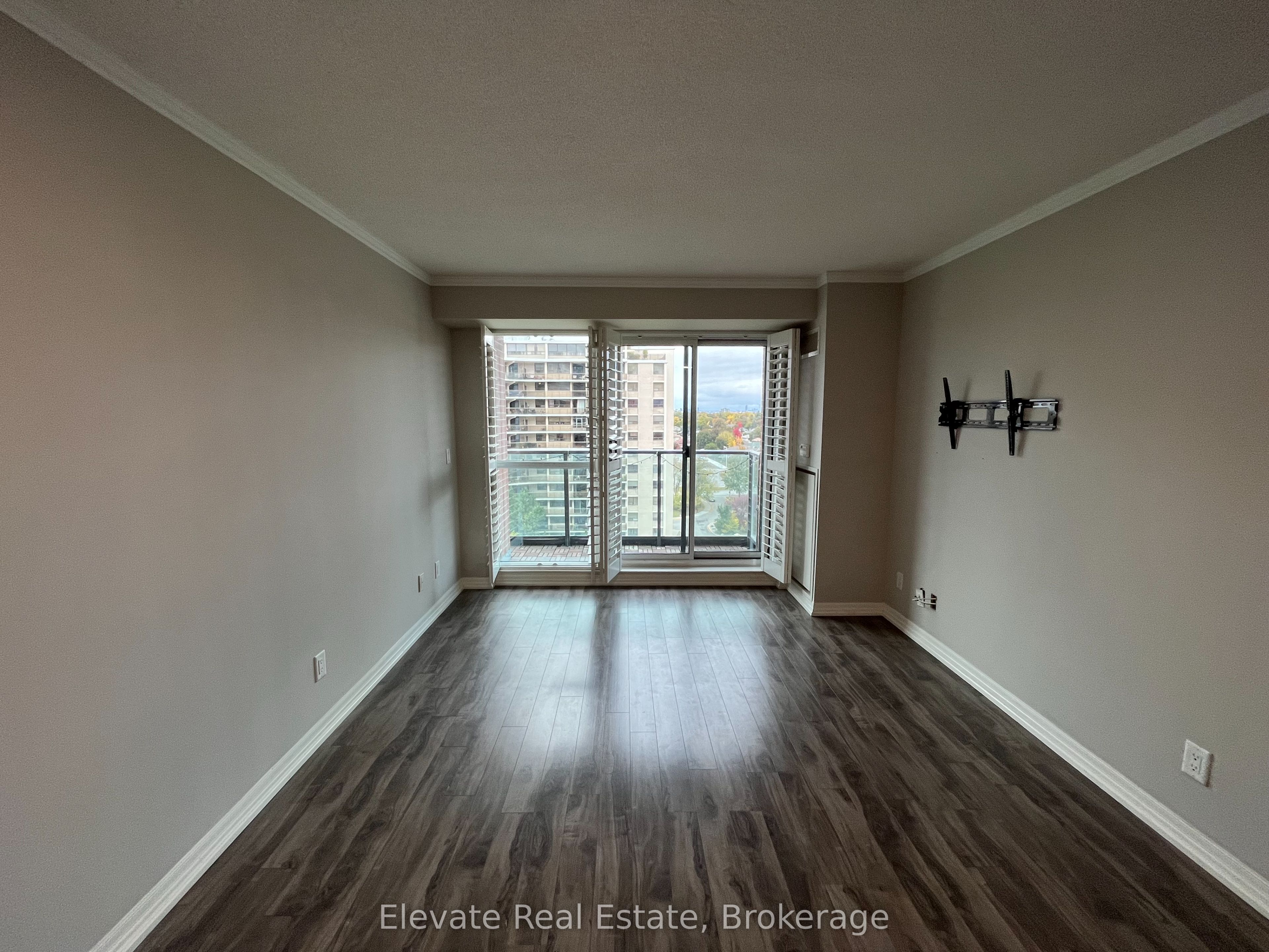 1403 Royal York Road 1009