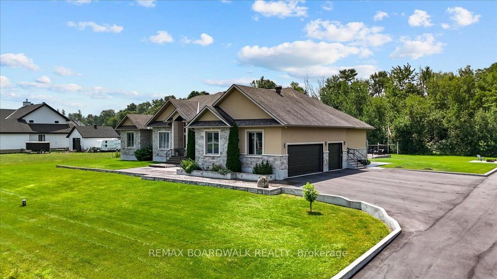 Photo of 1610 Linkland Court, Orleans - Cumberland and Area, ON K4C 0A5 (MLS # X12731092)