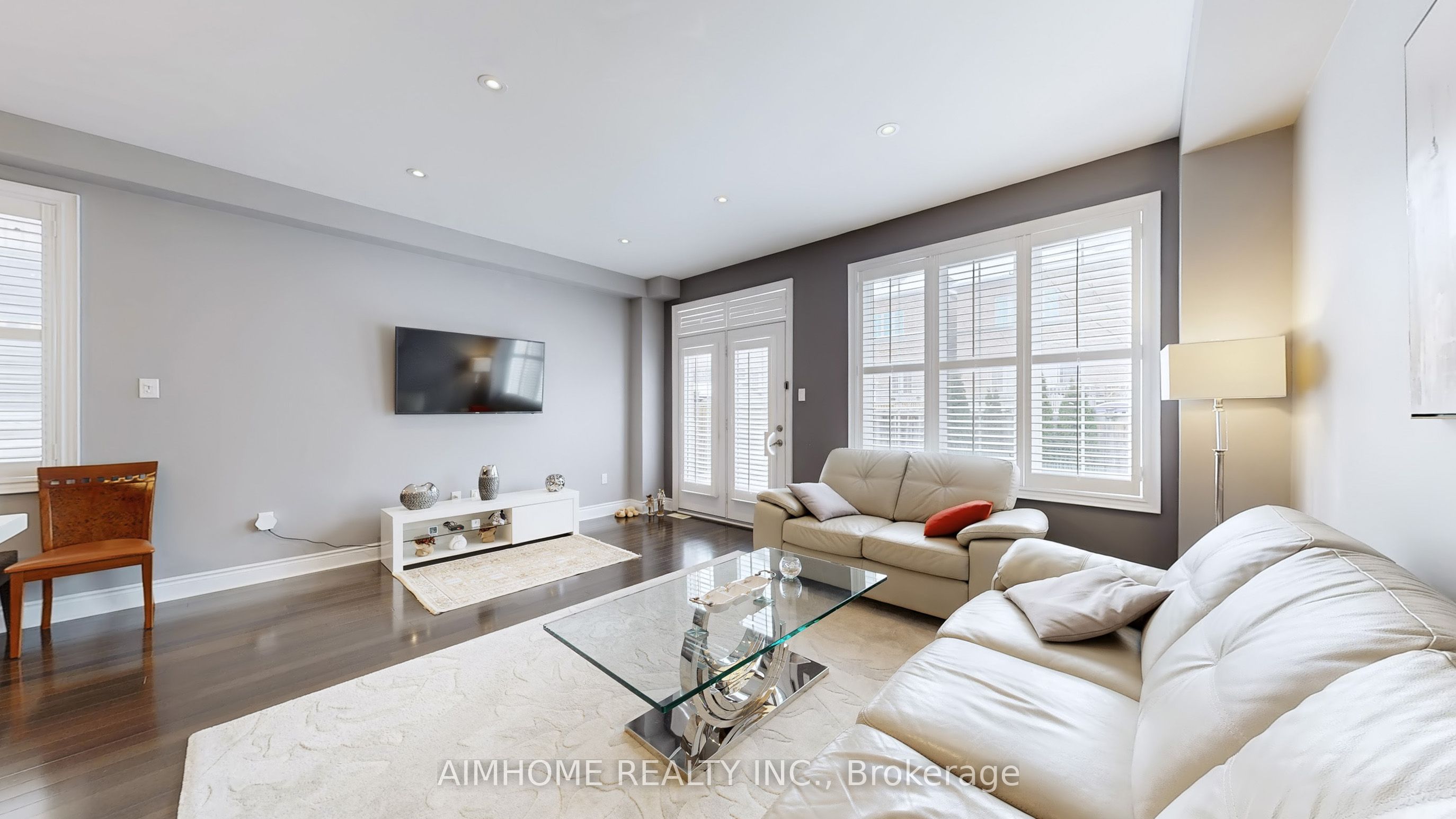 18 Bristlewood Crescent