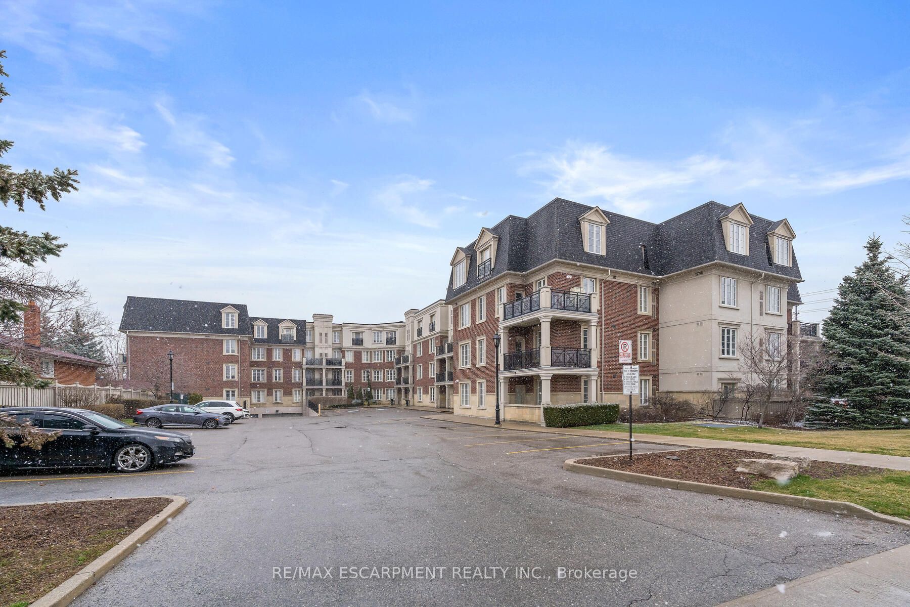 3351 Cawthra Road 116