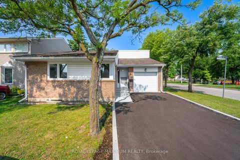 8 Giles Court Toronto ON M9V 4C5