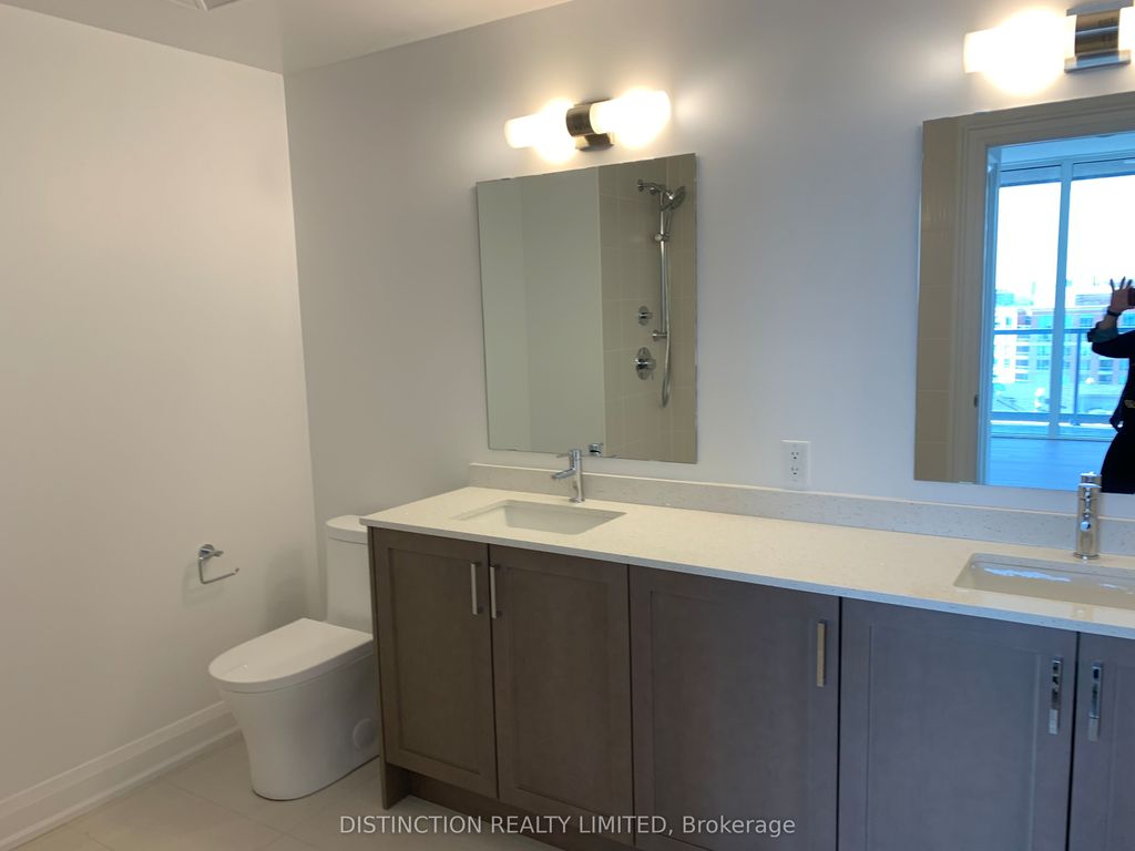 Photo of 10 Gatineau Drive W #1005, Vaughan, ON L4J 0L2 (MLS # N13093786)