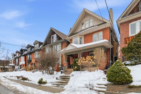 101 Bertmount Avenue Toronto ON M4M 2X8