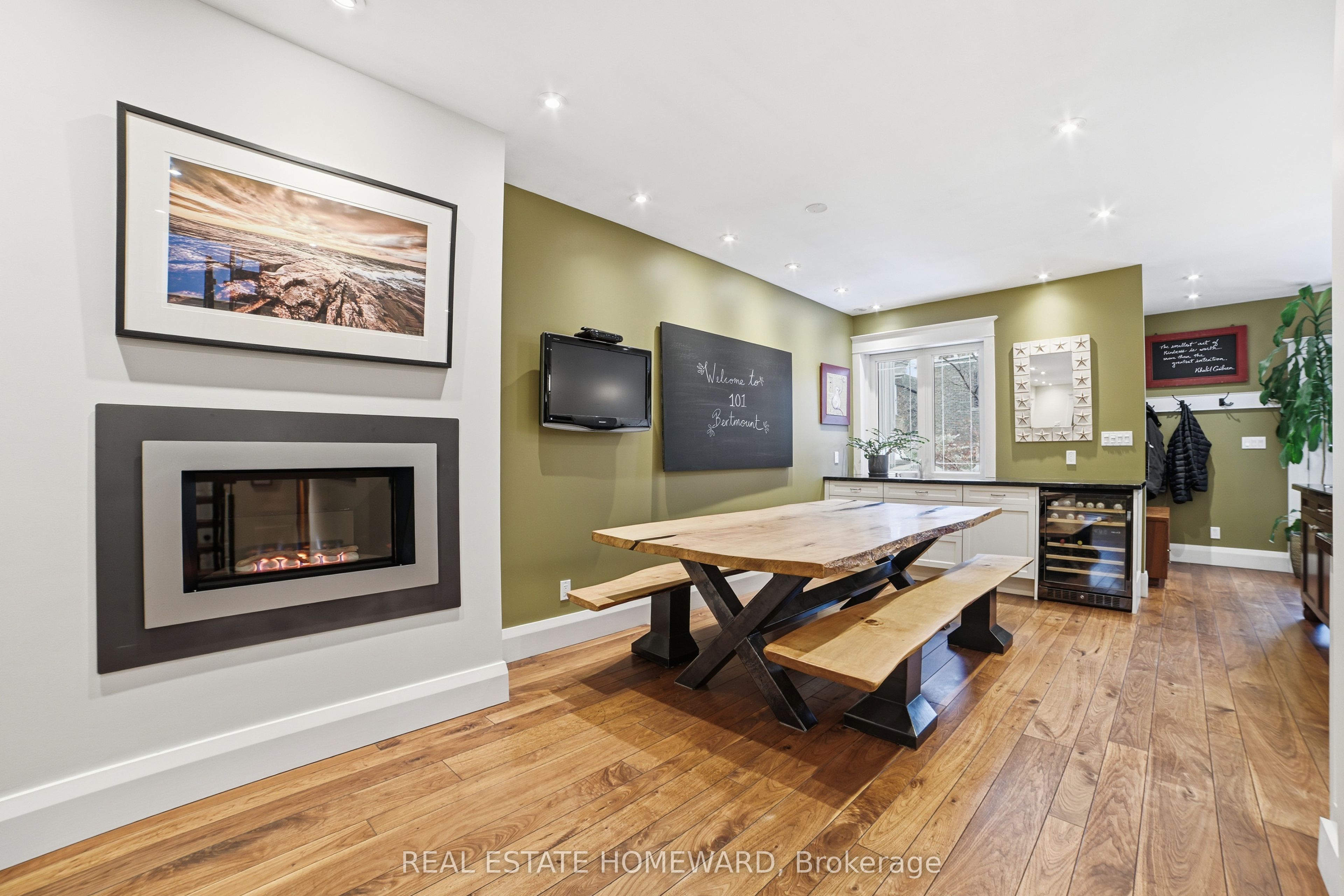 101 Bertmount Avenue