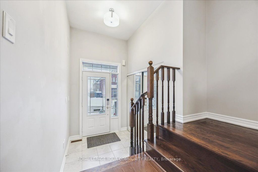 Photo of 53 Clifford Crescent, New Tecumseth, ON L0G 1W0 (MLS # N12672400)