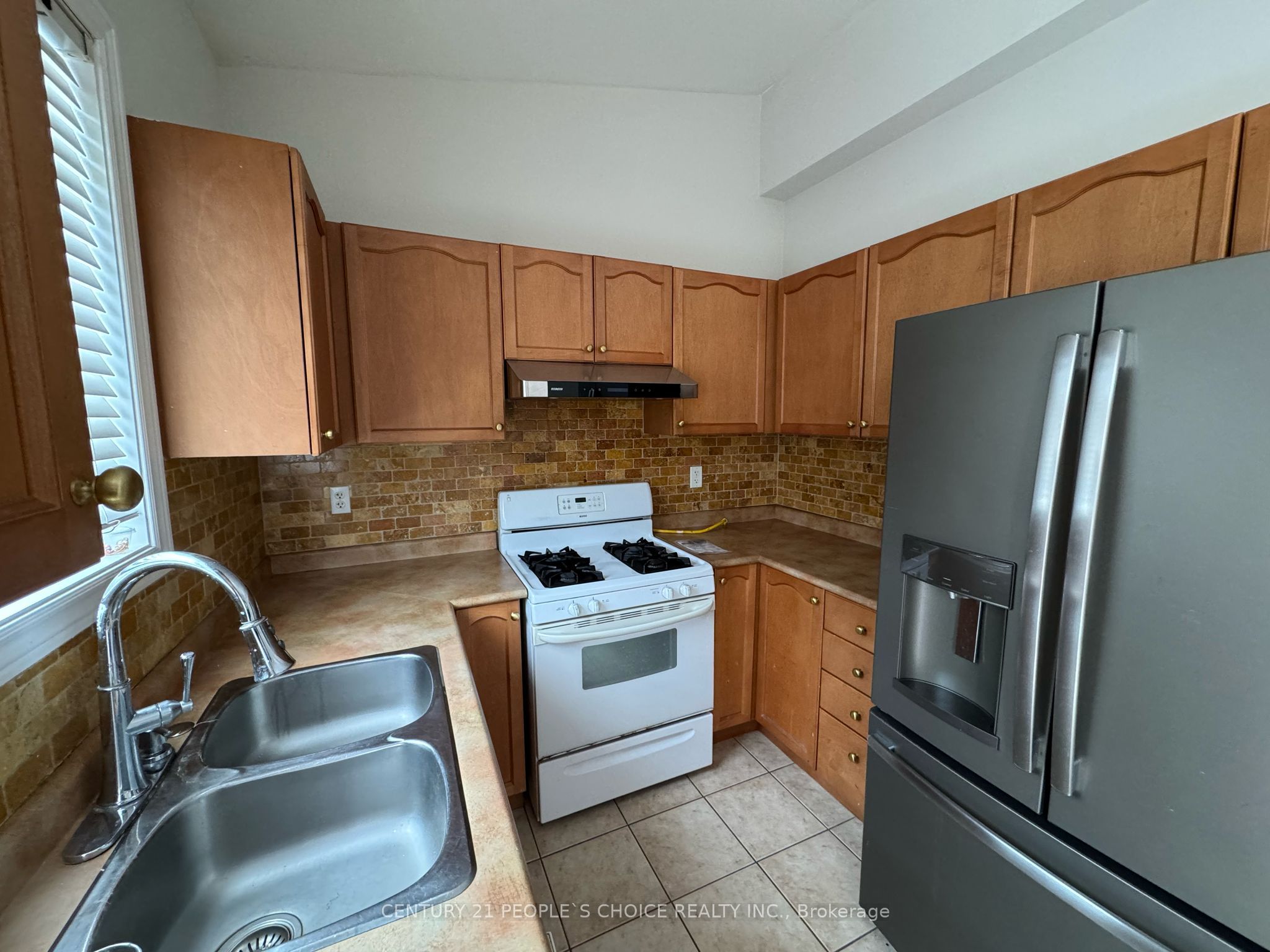 3704 Golden Locust Drive