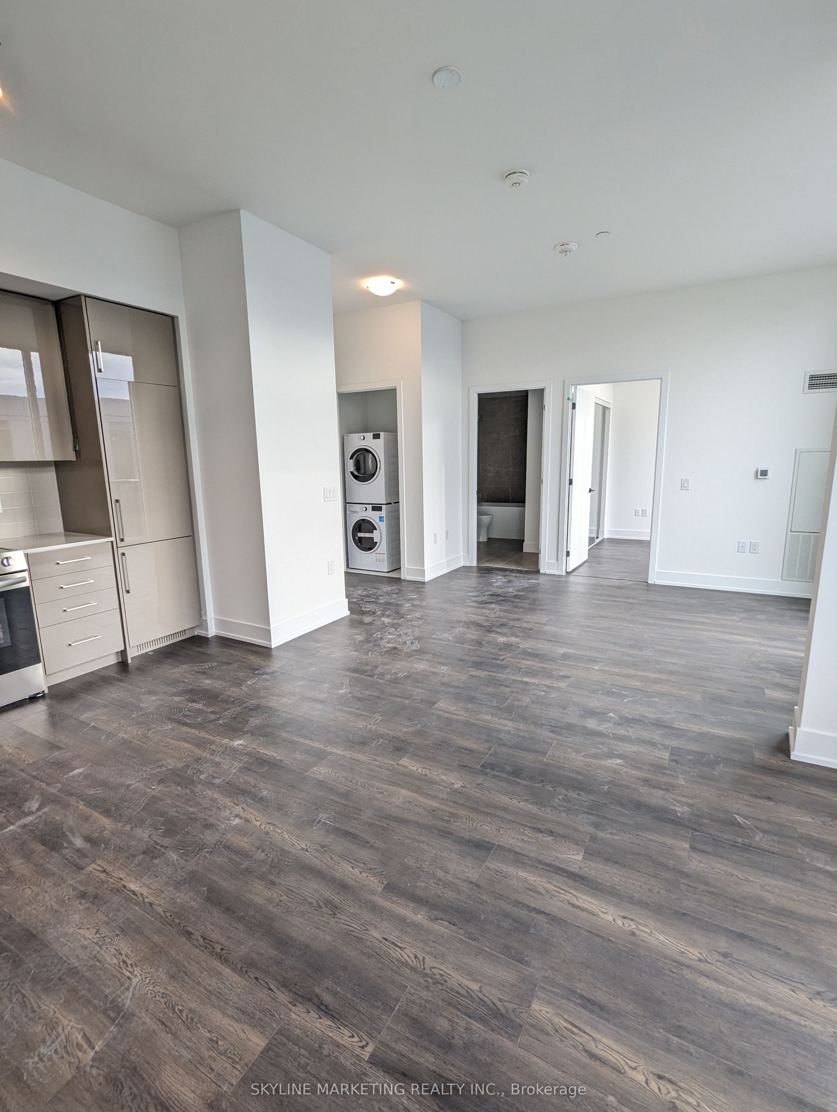 2450 Old Bronte Road 816