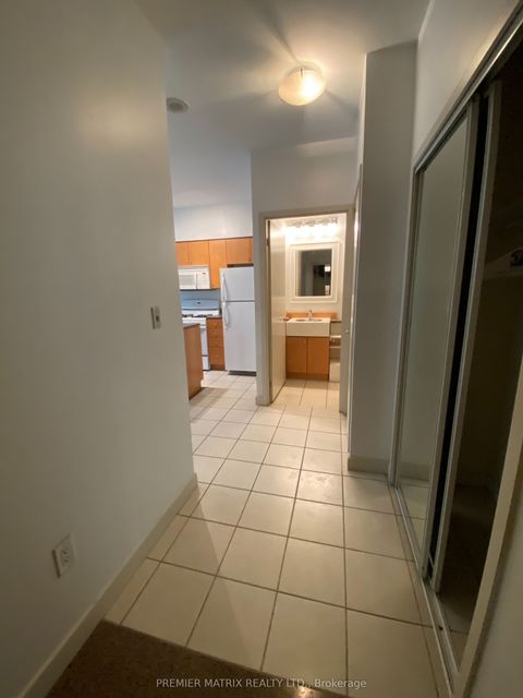 10 Navy Wharf Court 101 Toronto ON M5V 3V2