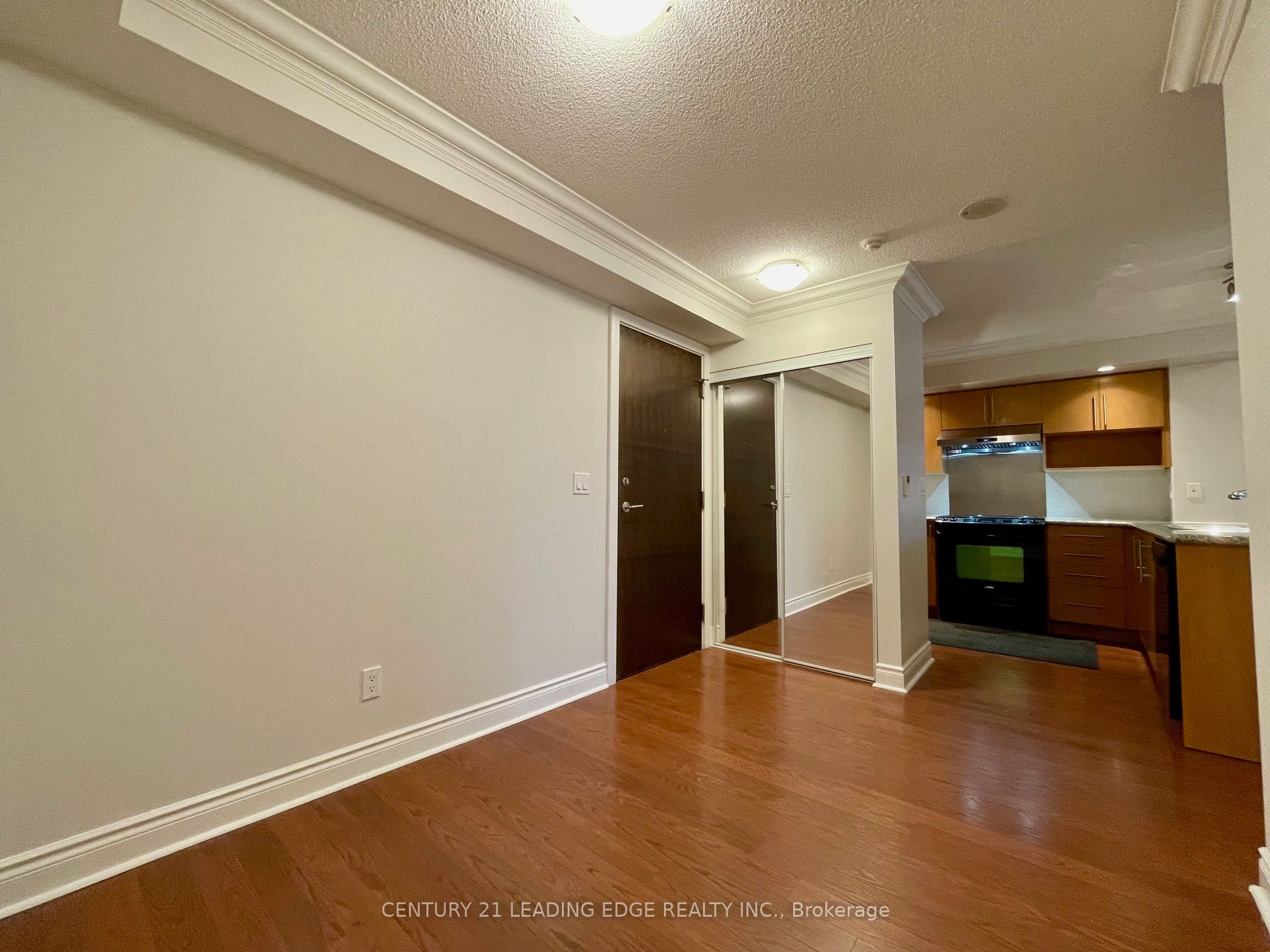 23 Cox Boulevard 576