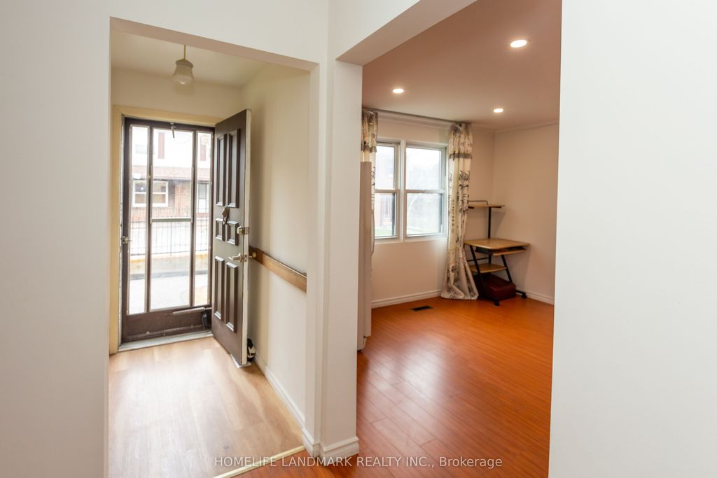 Photo of 91 L'amoreaux Drive S #102, Toronto, ON M1W 2J8 (MLS # E13042304)