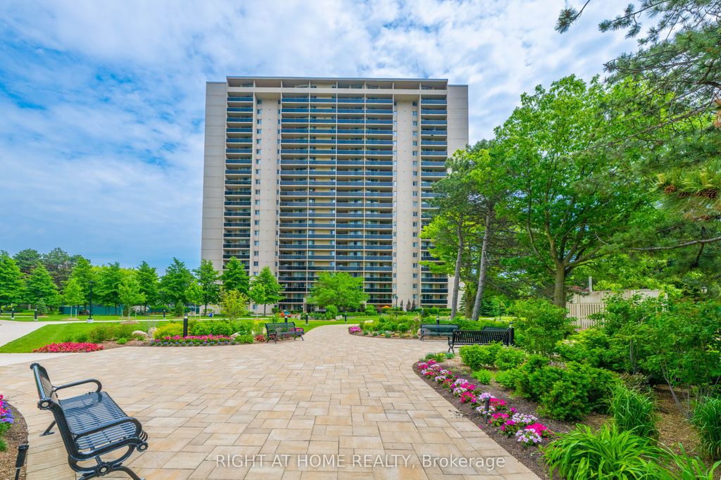 Photo of 812 Burnhamthorpe Road #609, Toronto, ON M9C 4W1 (MLS # W13428958)