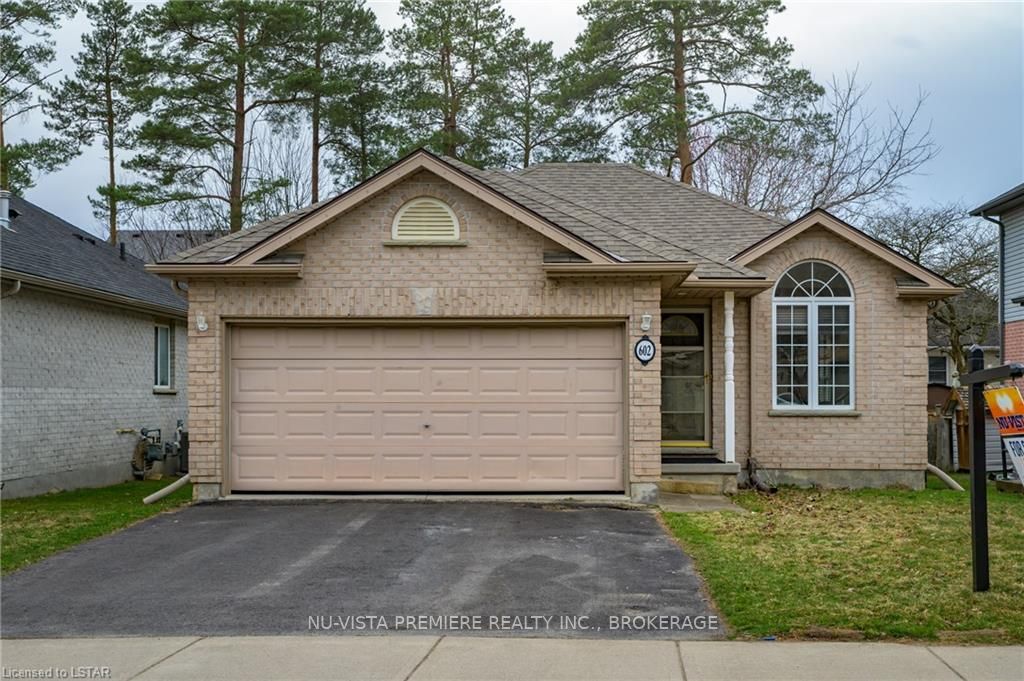 Photo of 602 SPRUCEWOOD Drive, London North, ON N5X 4J5 (MLS # X13857800)
