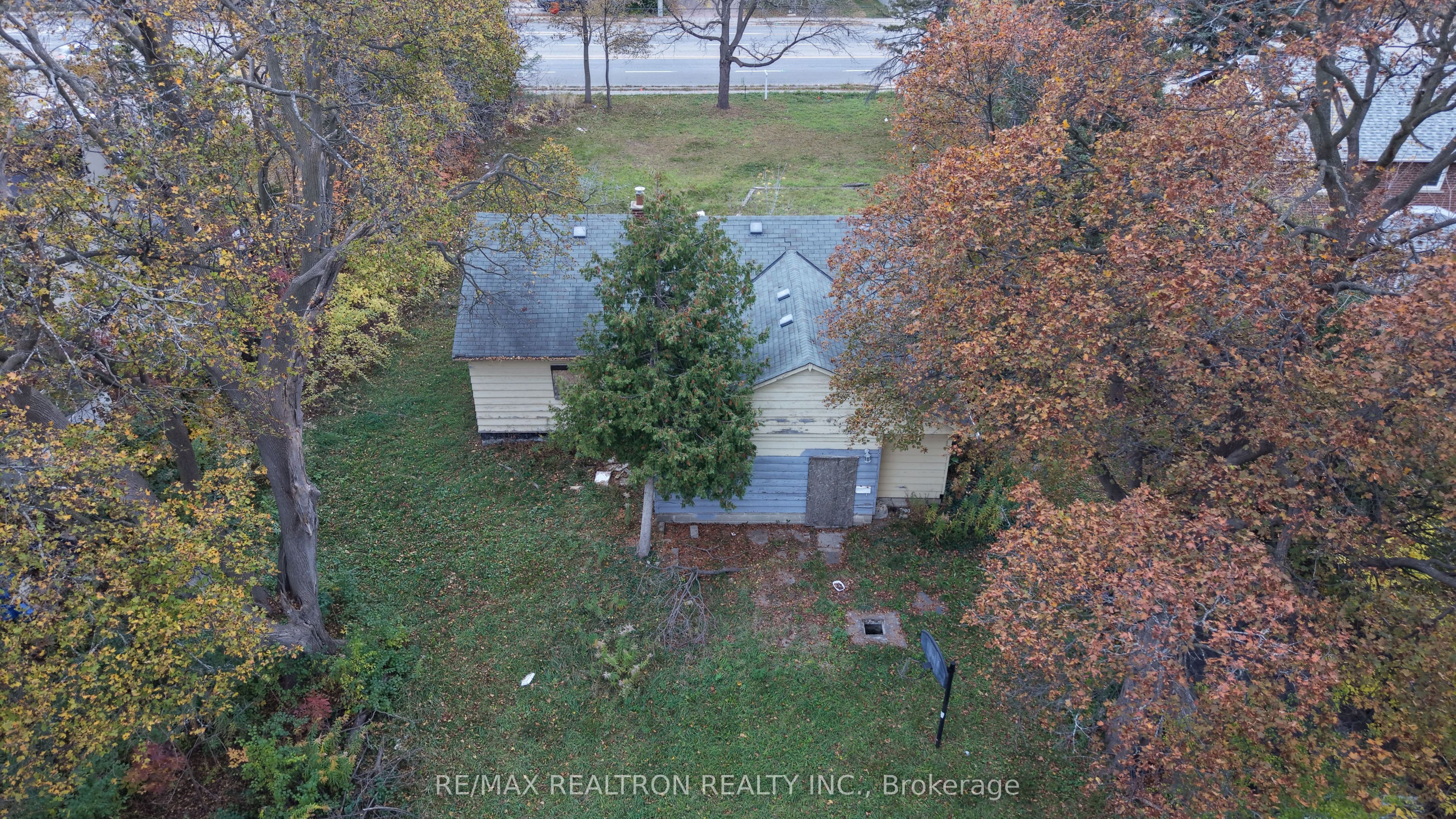 281 Elgin Mills Road W