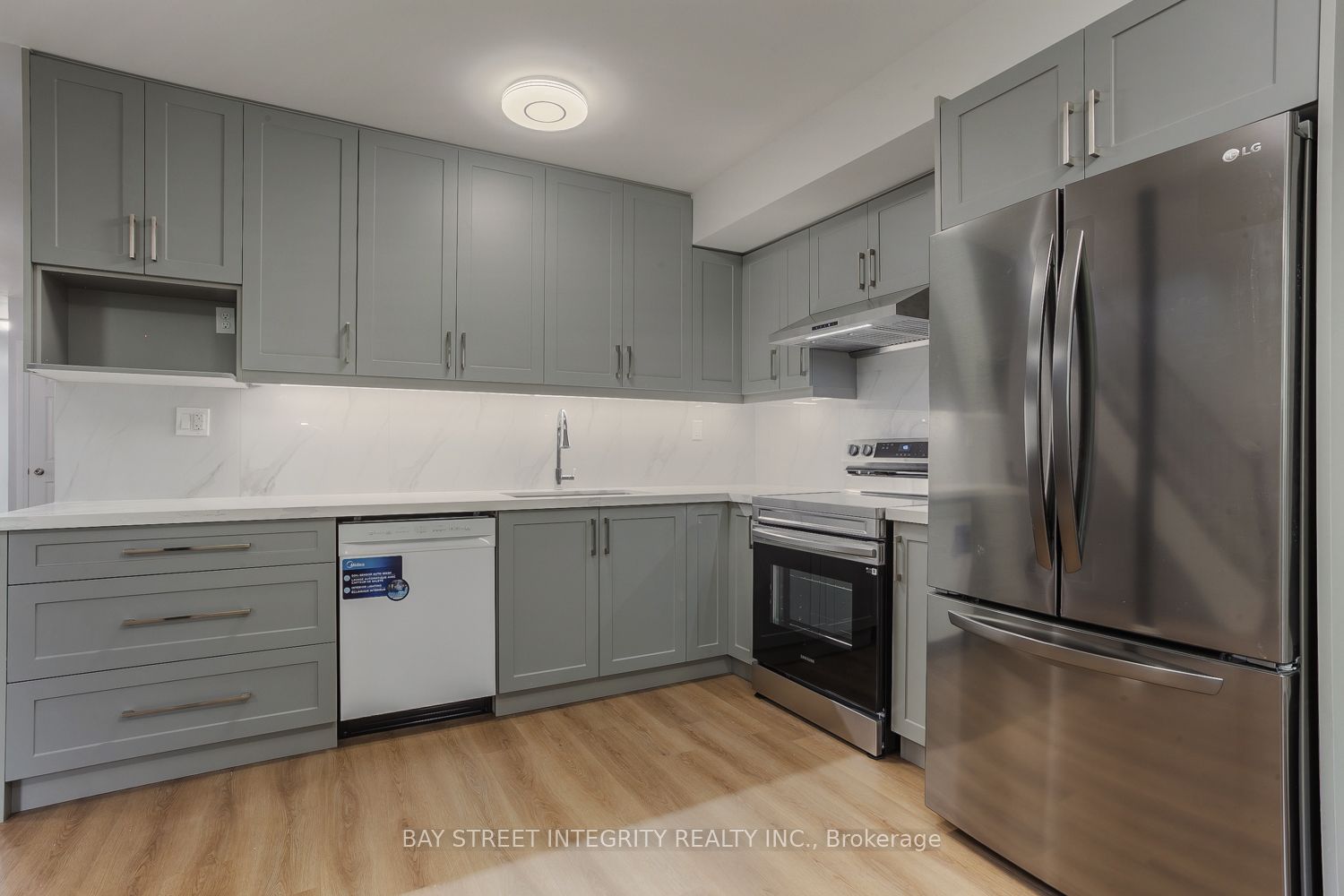Photo 1 of 21 — 19 D'arcy Street, Toronto, ON M5T 1J8