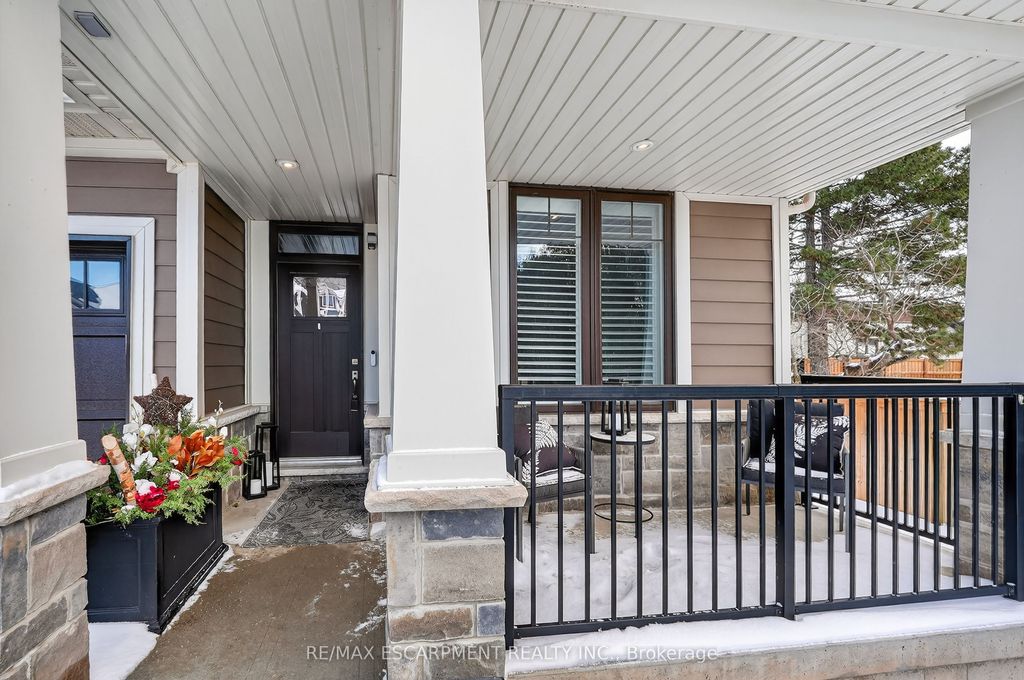 Photo of 13 Dandurand Court, Grimsby, ON L3M 0H7 (MLS # X12762772)