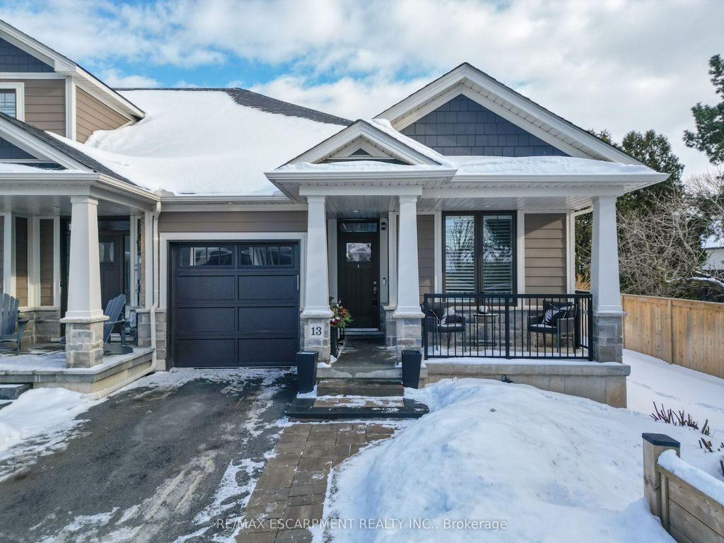 Photo of 13 Dandurand Court, Grimsby, ON L3M 0H7 (MLS # X12762772)