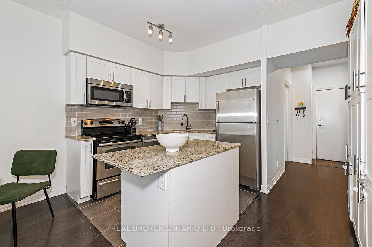 1940 Ironstone Drive 403