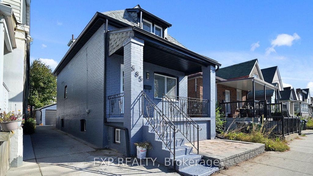 Photo of 685 Jane Street, Toronto, ON M6N 4A6 (MLS # W12534896)