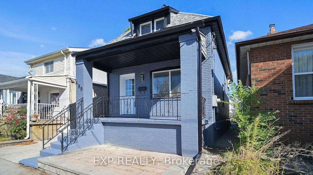 Photo of 685 Jane Street, Toronto, ON M6N 4A6 (MLS # W12534896)