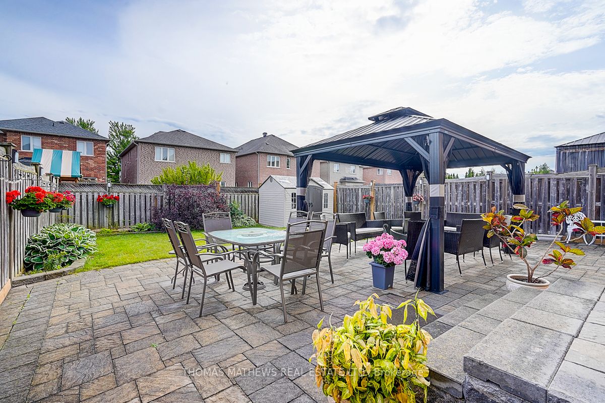 70 REGINALD LAMB CRES Crescent