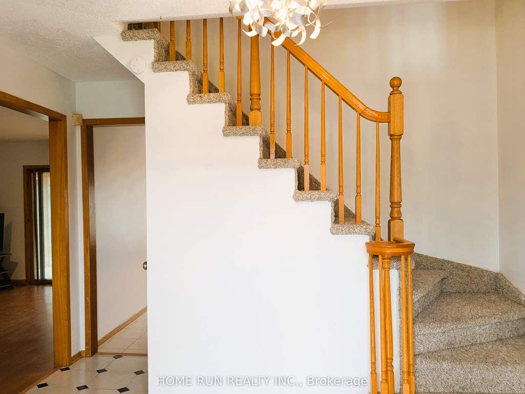 Photo of 140 Beley Street, Brockville, ON K6V 6W2 (MLS # X13418532)