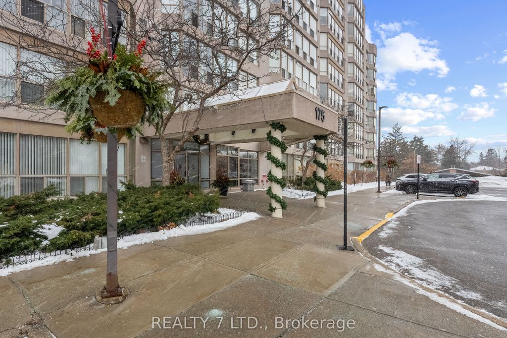 Photo of 175 Cedar Avenue #303, Richmond Hill, ON L4C 9V3 (MLS # N12830902)