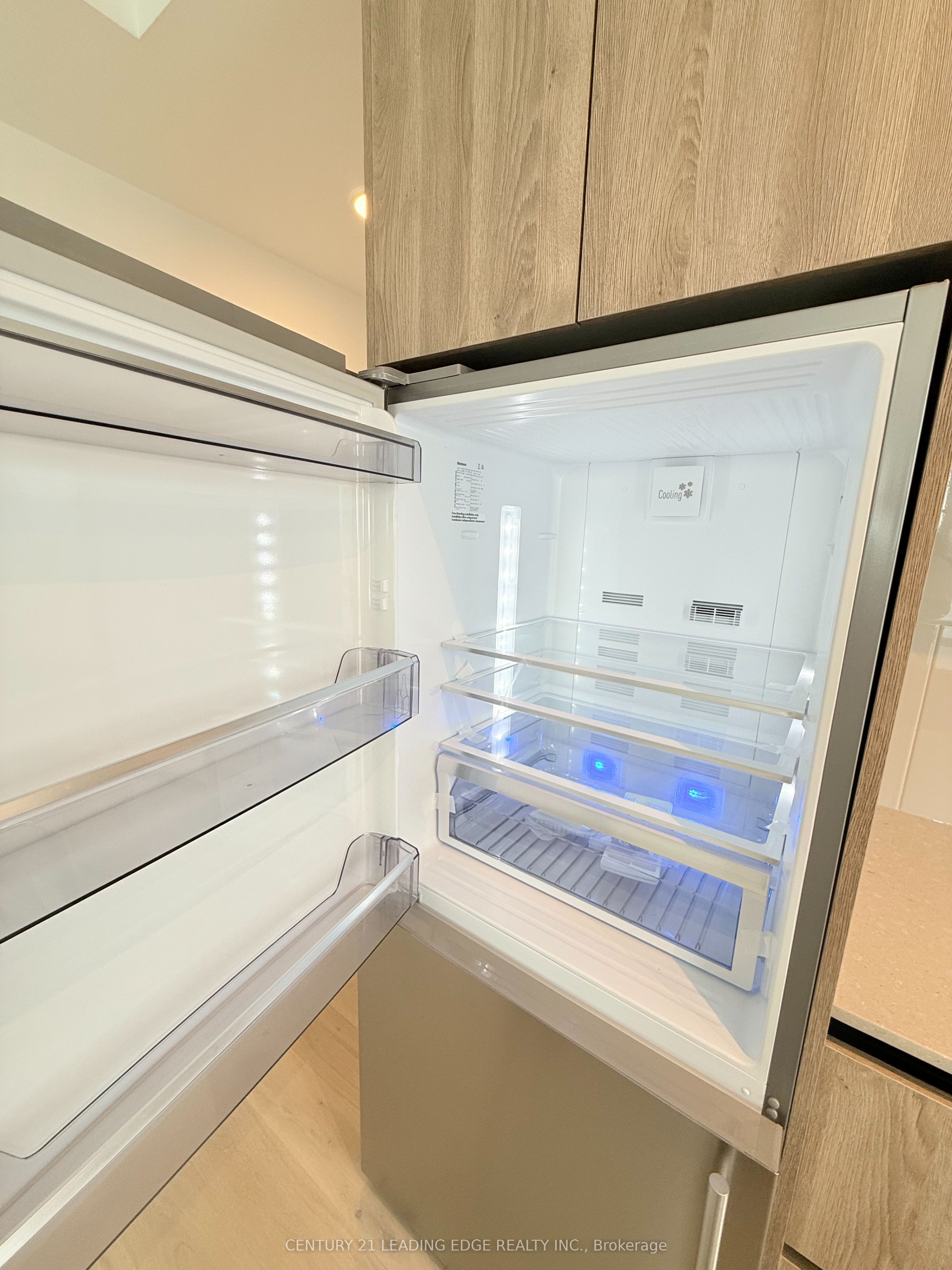 8 beverly glen Boulevard 909