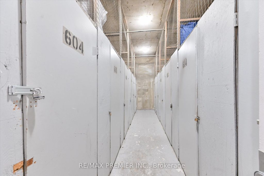 Photo of 25 Four Winds Drive #604, Toronto, ON M3J 1K8 (MLS # W13033118)