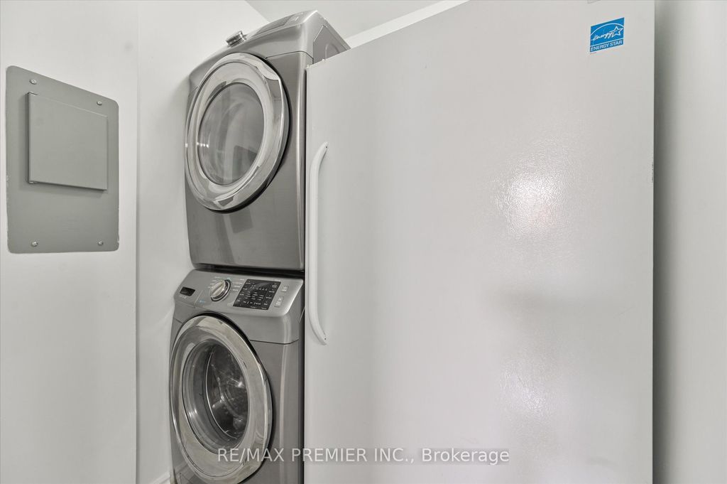 Photo of 25 Four Winds Drive #604, Toronto, ON M3J 1K8 (MLS # W13033118)