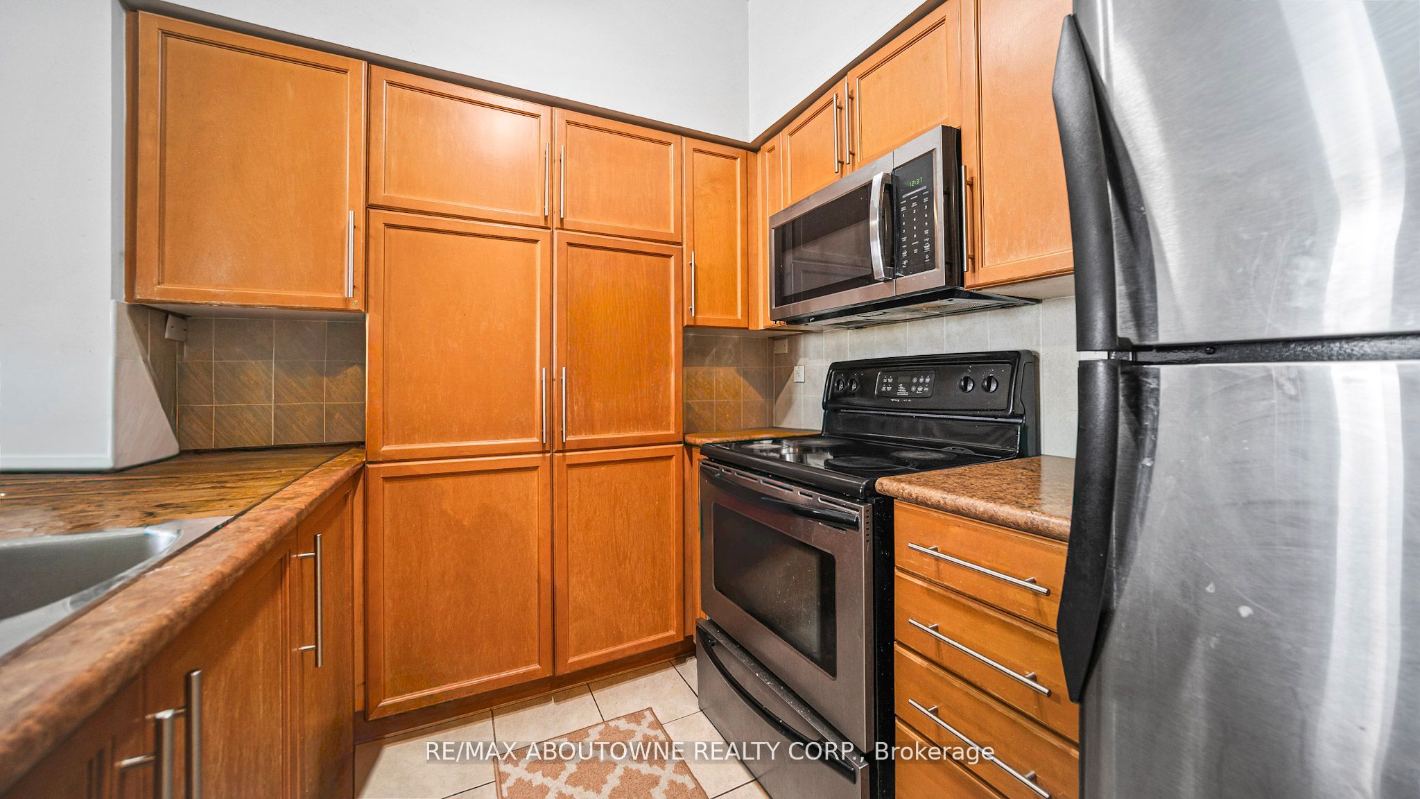 388 Prince of Wales Drive 1609