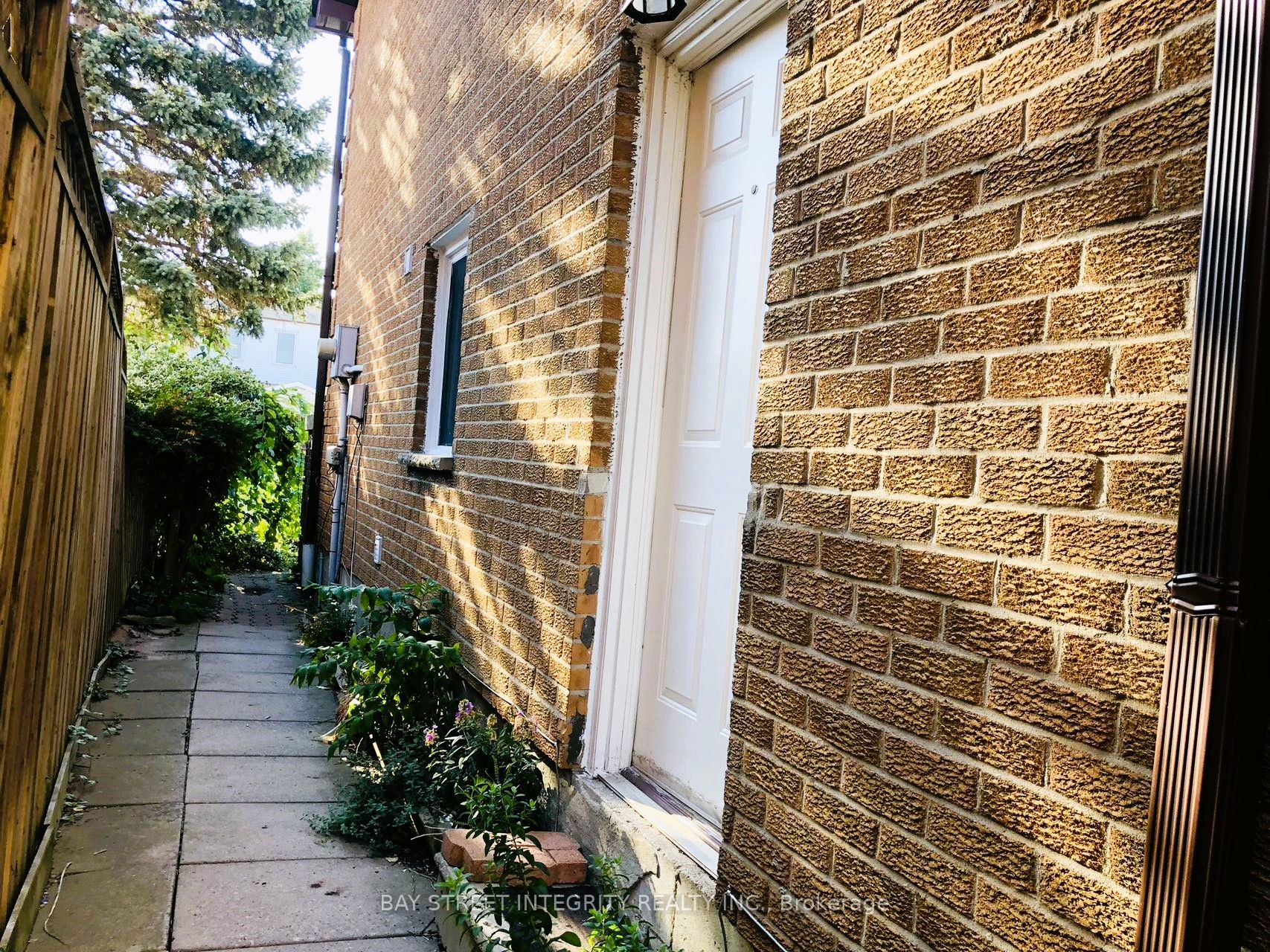 4145 Quaker Hill Drive 2