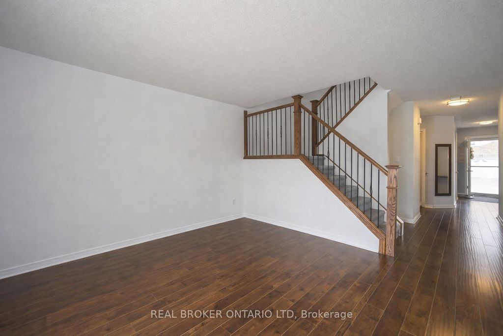 Photo of 195 Barker Street #26, London East, ON N5Y 1Y2 (MLS # X12966336)