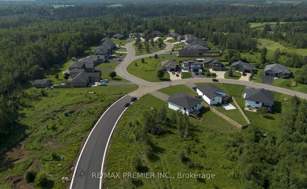 Photo of 2980 King George&#39;s Park Drive S, Thunder Bay, ON P7K 0S4 (MLS # X12608580)