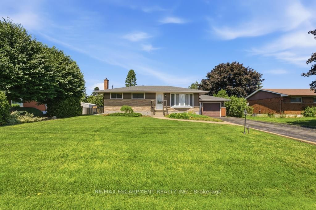 41 Oriole Crescent