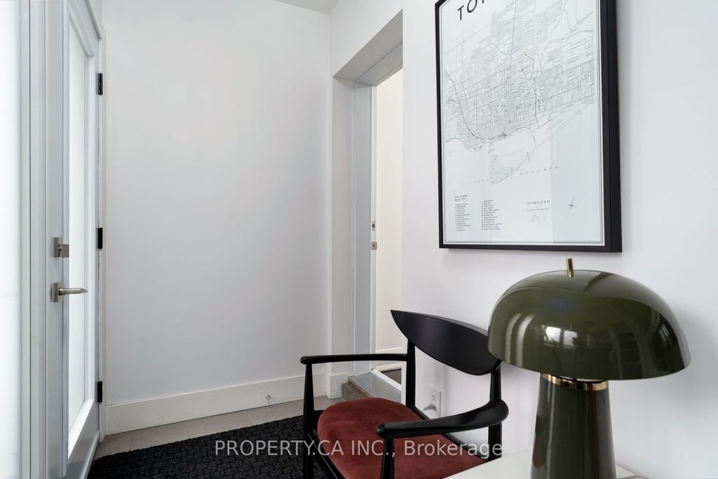 Photo of 283 Lansdowne Avenue, Toronto, ON M6K 2W2 (MLS # C12896188)