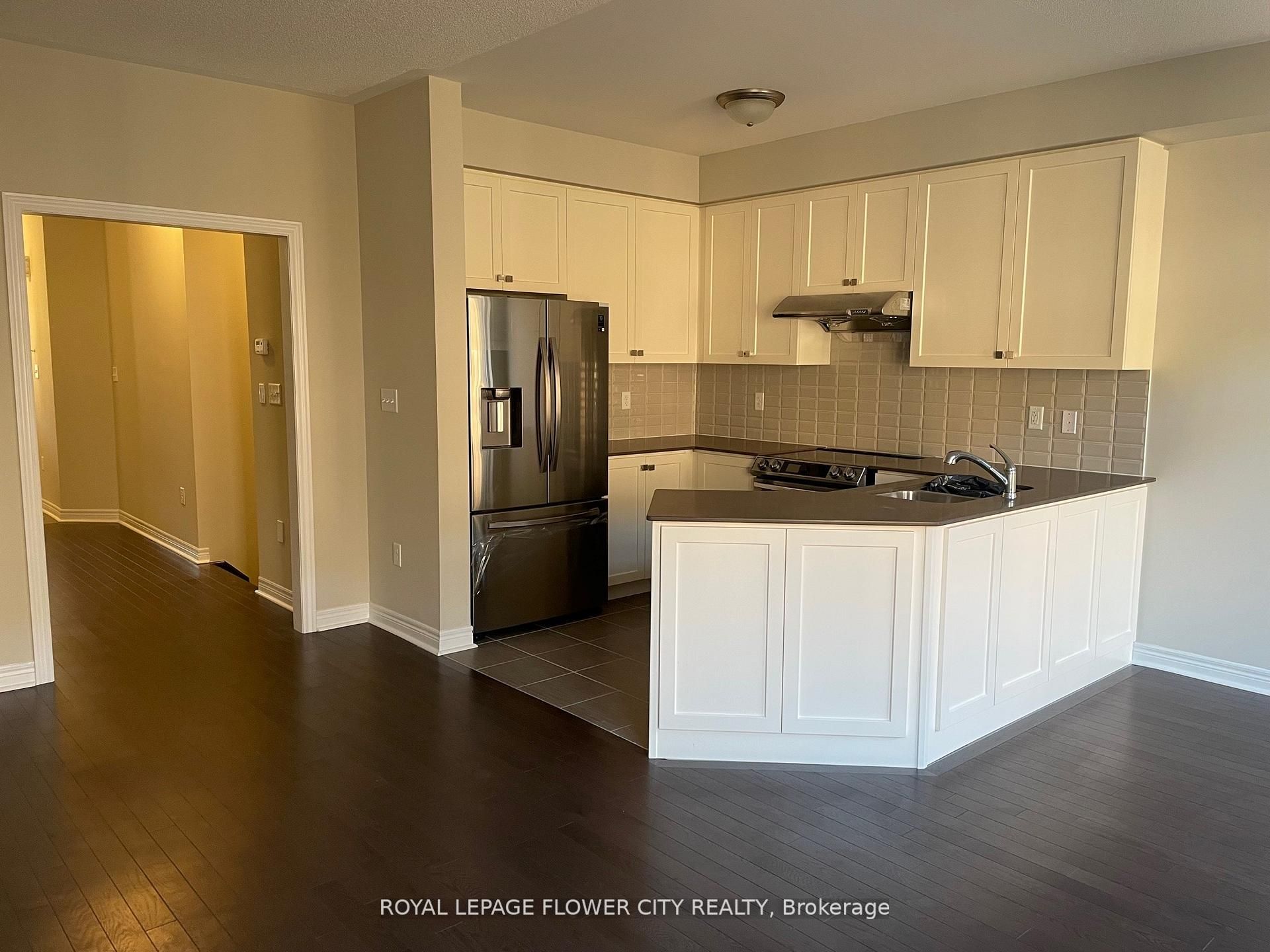 51 Pearman Crescent N