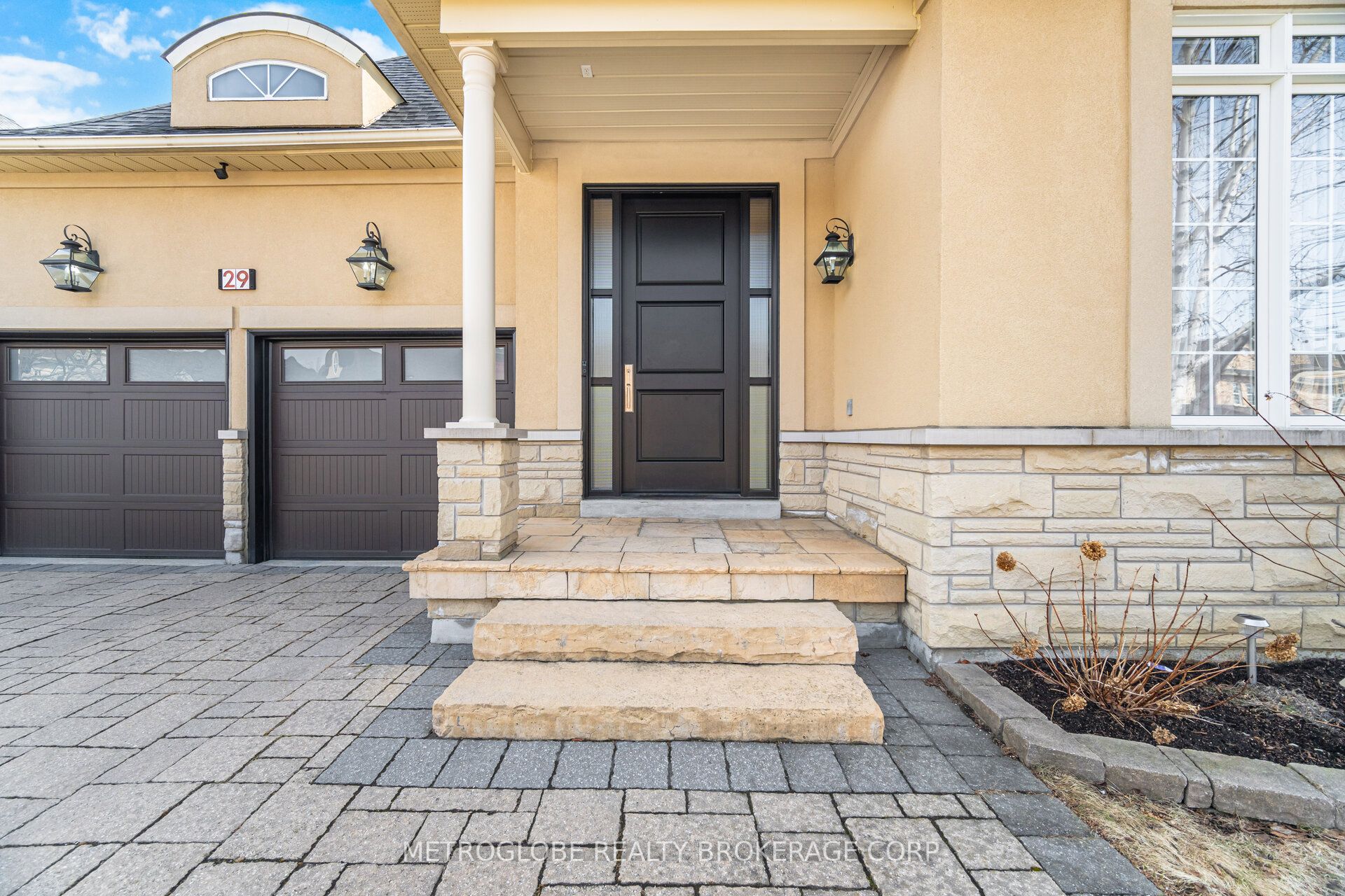 29 Fontainebleu Road