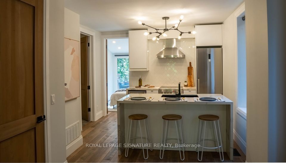 166 Oakmount Road 2nd Floor