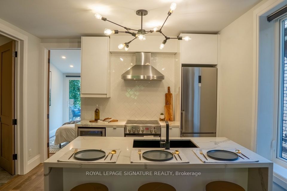 166 Oakmount Road 2nd Floor