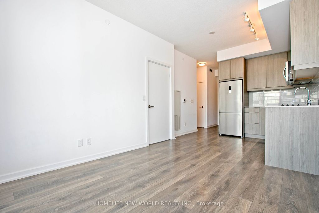 Photo of 32 Forest Manor Road #2004, Toronto, ON M2J 1M5 (MLS # C12762148)