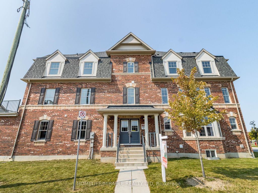 Photo of 43 Finegan Circle, Brampton, ON L7A 4Z7 (MLS # W12440413)