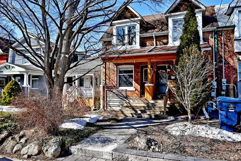 14 Balfour Avenue Toronto ON M4C 1T5