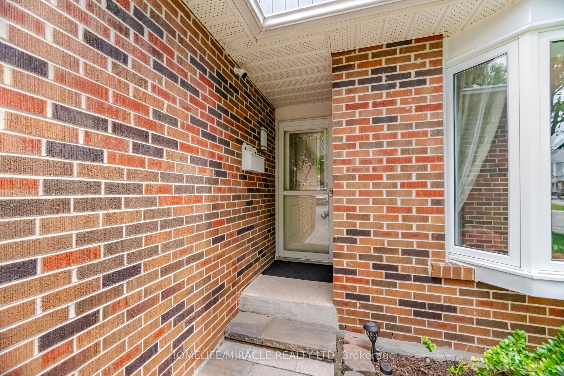 113 Fanshawe Drive